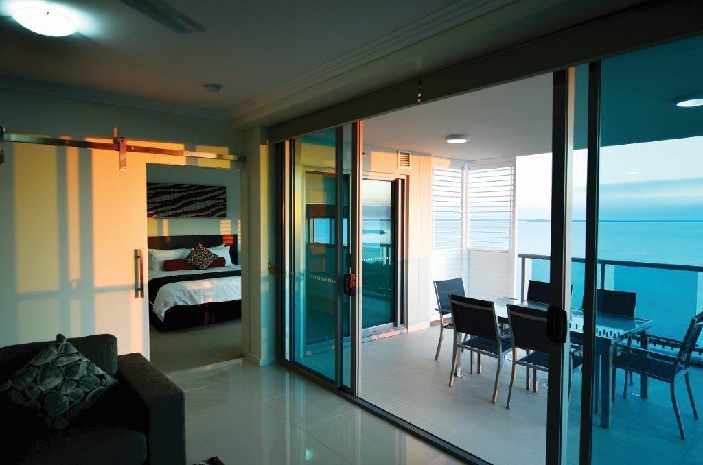 C2 Esplanade Service Apartments Darwin Rum bild